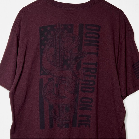 Howitzer {Buckle} Mens Burgundy Graphic Short Sleeve Tee Flag, Don’t Tread On Me - Picture 4 of 8